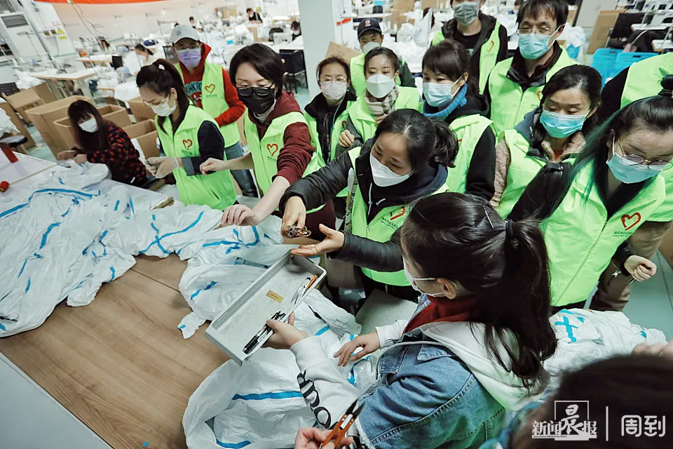 這些“守護(hù)者”們在上海誠格干了件大事！——20天，750人次，經(jīng)手近4萬件防護(hù)服！