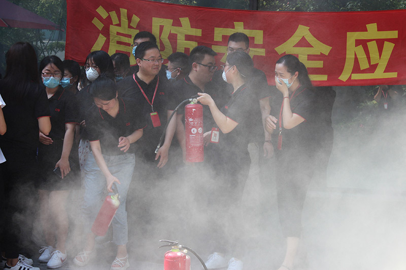 誠格舉行2020年度消防演練及安全生產(chǎn)知識(shí)競(jìng)賽活動(dòng)